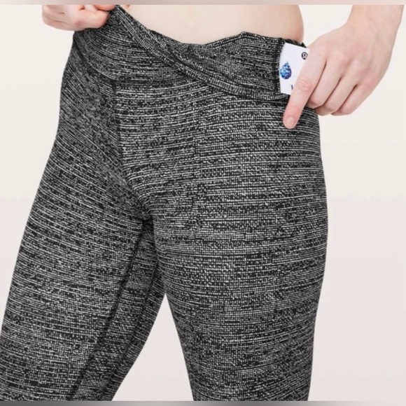 Lululemon Align Crop Pant Twillines Ice Gray/Black Size 4 - Picture 4 of 11